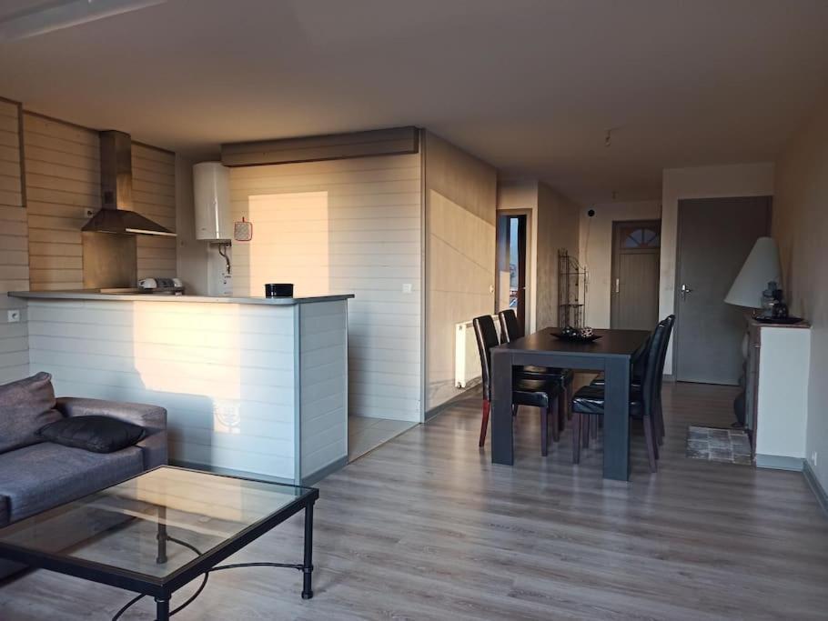 Ferienwohnung Le Marche Parthenay Exterior foto